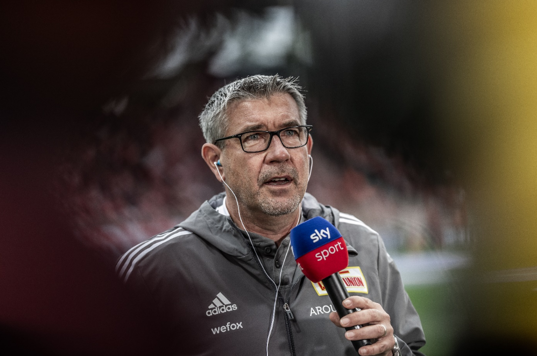 队中场的多 队中场的多