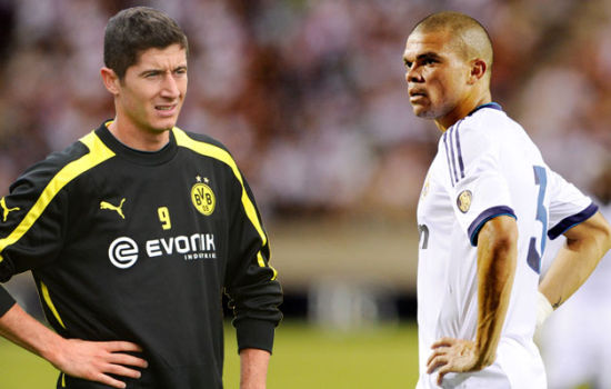 将多名年轻 将多名年轻