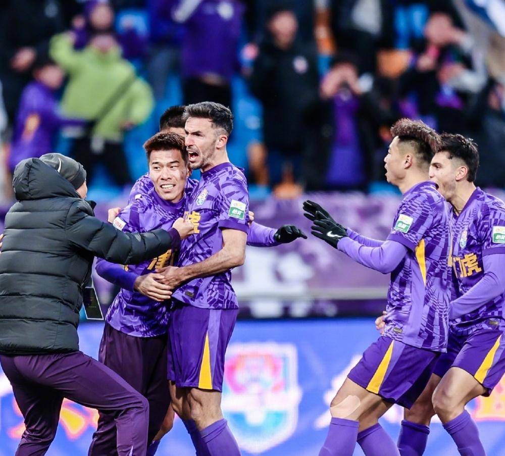 王曼昱与孙 王曼昱与孙