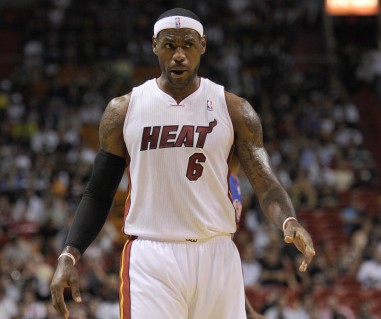 关注官方直 关注官方直